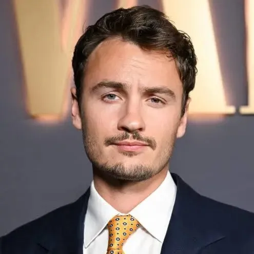 Nghệ sĩ Brandon Thomas Lee