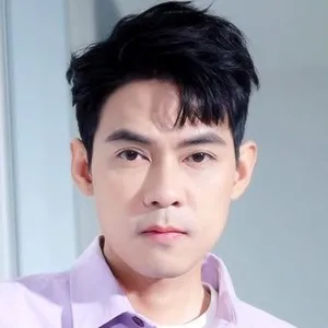 Nghệ sĩ Dan Worrawech Danuwong