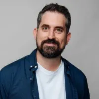 Nghệ sĩ Ricard Cussó