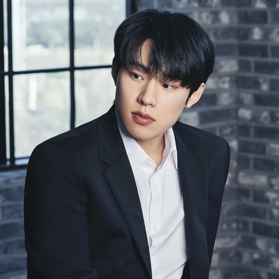 Nghệ sĩ Kim Sung Cheol