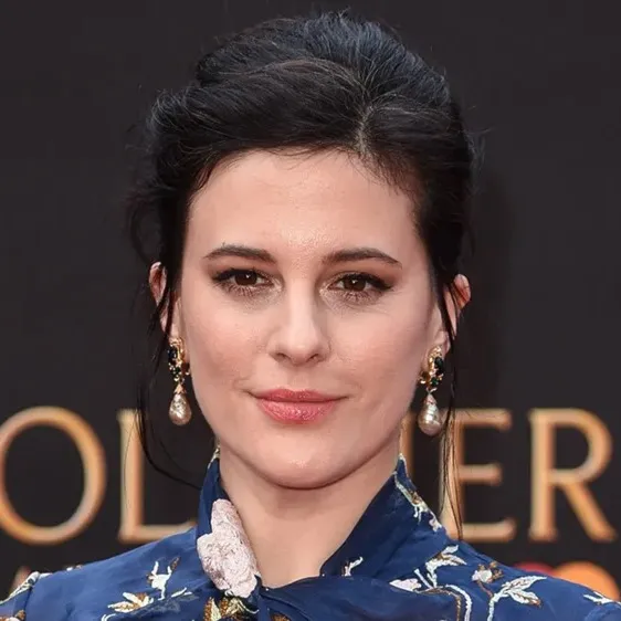 Nghệ sĩ Phoebe Fox