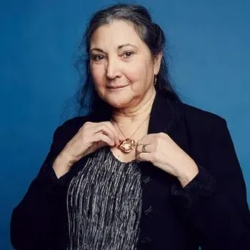 Nghệ sĩ Robin Bartlett