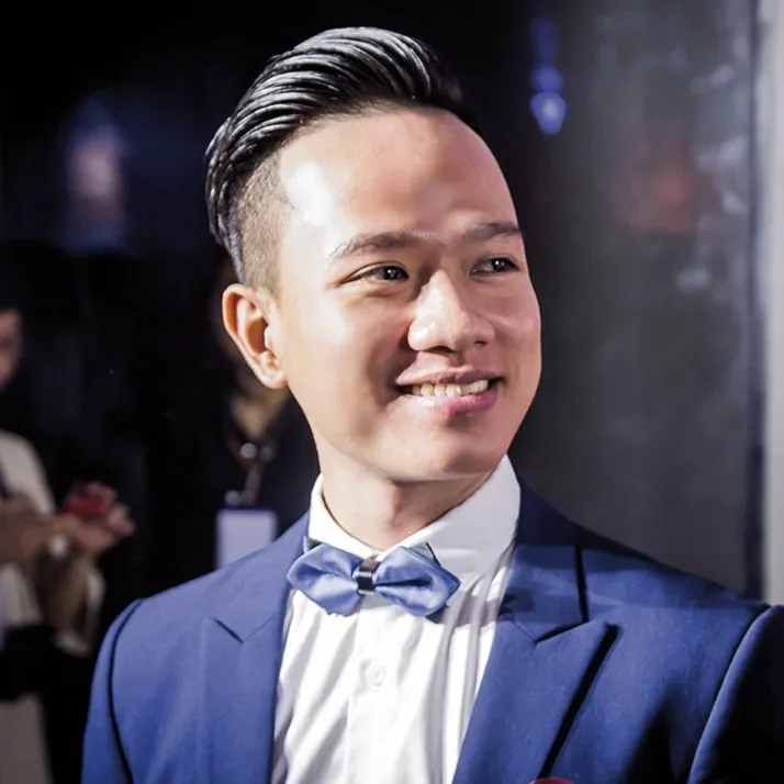 Nghệ sĩ Trần Nhân Kiên