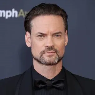 Nghệ sĩ Shane West