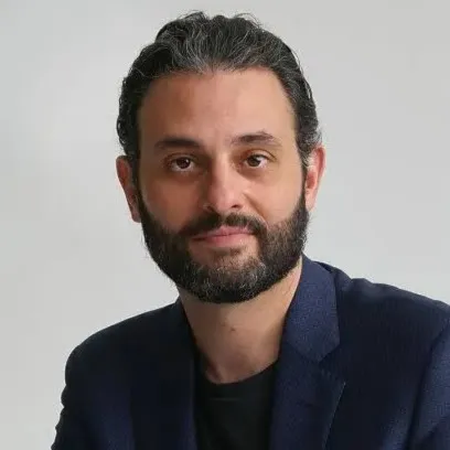 Nghệ sĩ Arian Moayed