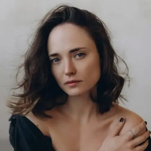 Nghệ sĩ Alyona Konstantinova