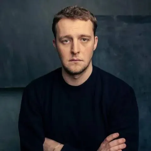 Nghệ sĩ Fredrik Stenberg Ditlev-Simonsen