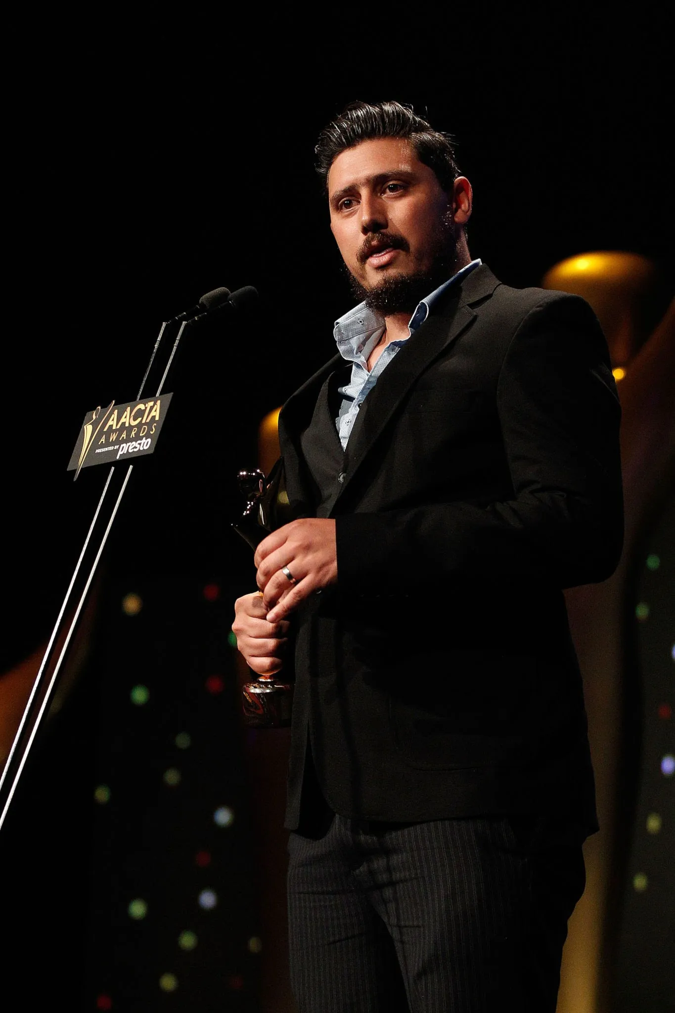 Nghệ sĩ Seth Larney