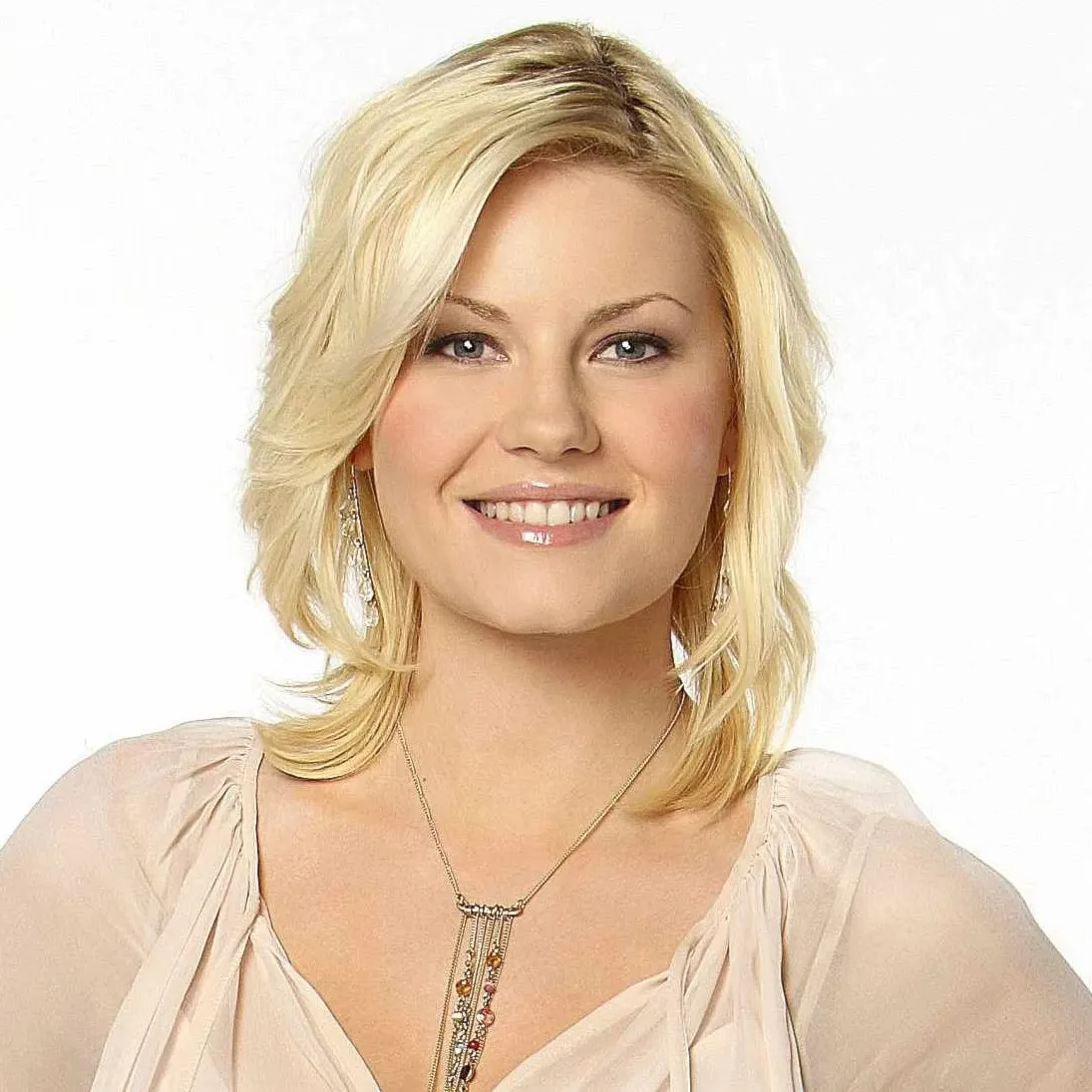 Nghệ sĩ Elisha Cuthbert