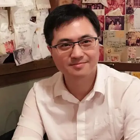 Nghệ sĩ Đàm Quảng Nguyên