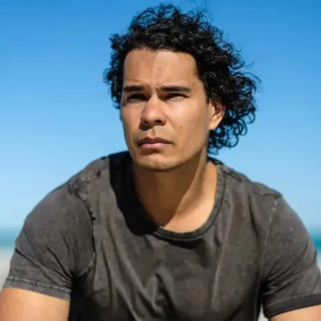 Nghệ sĩ Mark Coles Smith