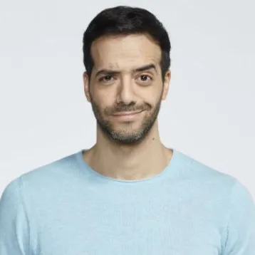 Nghệ sĩ Tarek Boudali