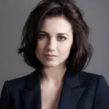 Nghệ sĩ Alice Dufour