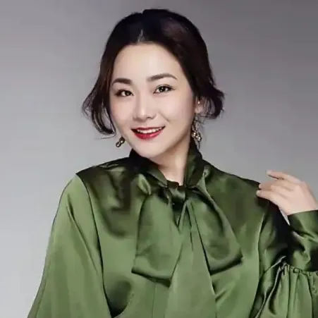 Nghệ sĩ Lữ Diễm Đình