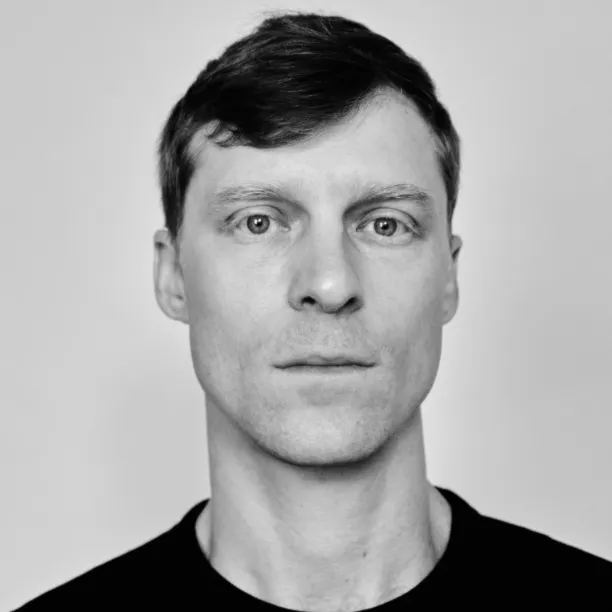 Nghệ sĩ Colin Bates