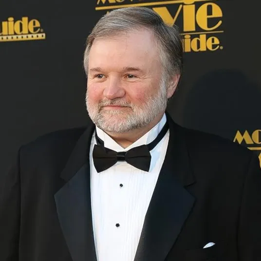 Nghệ sĩ Cary Solomon