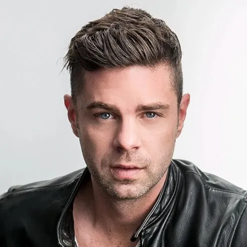 Nghệ sĩ Sterling Jones