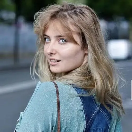 Nghệ sĩ Lula Cotton-Frapier