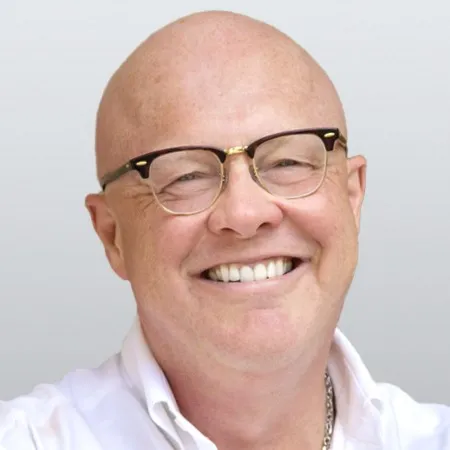 Nghệ sĩ Chuck Konzelman