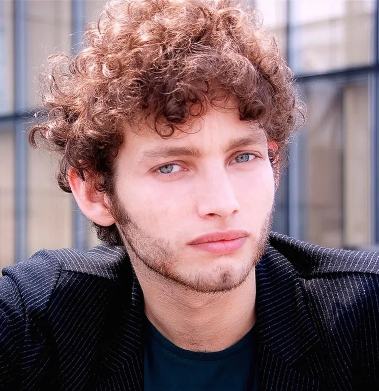 Nghệ sĩ Théo Cholbi