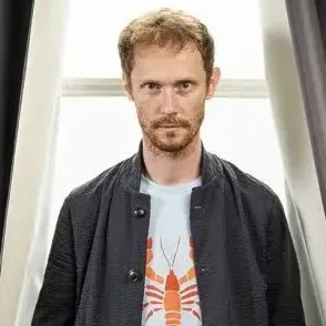 Nghệ sĩ Just Philippot