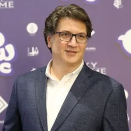 Nghệ sĩ Mohammad Kheyrandish