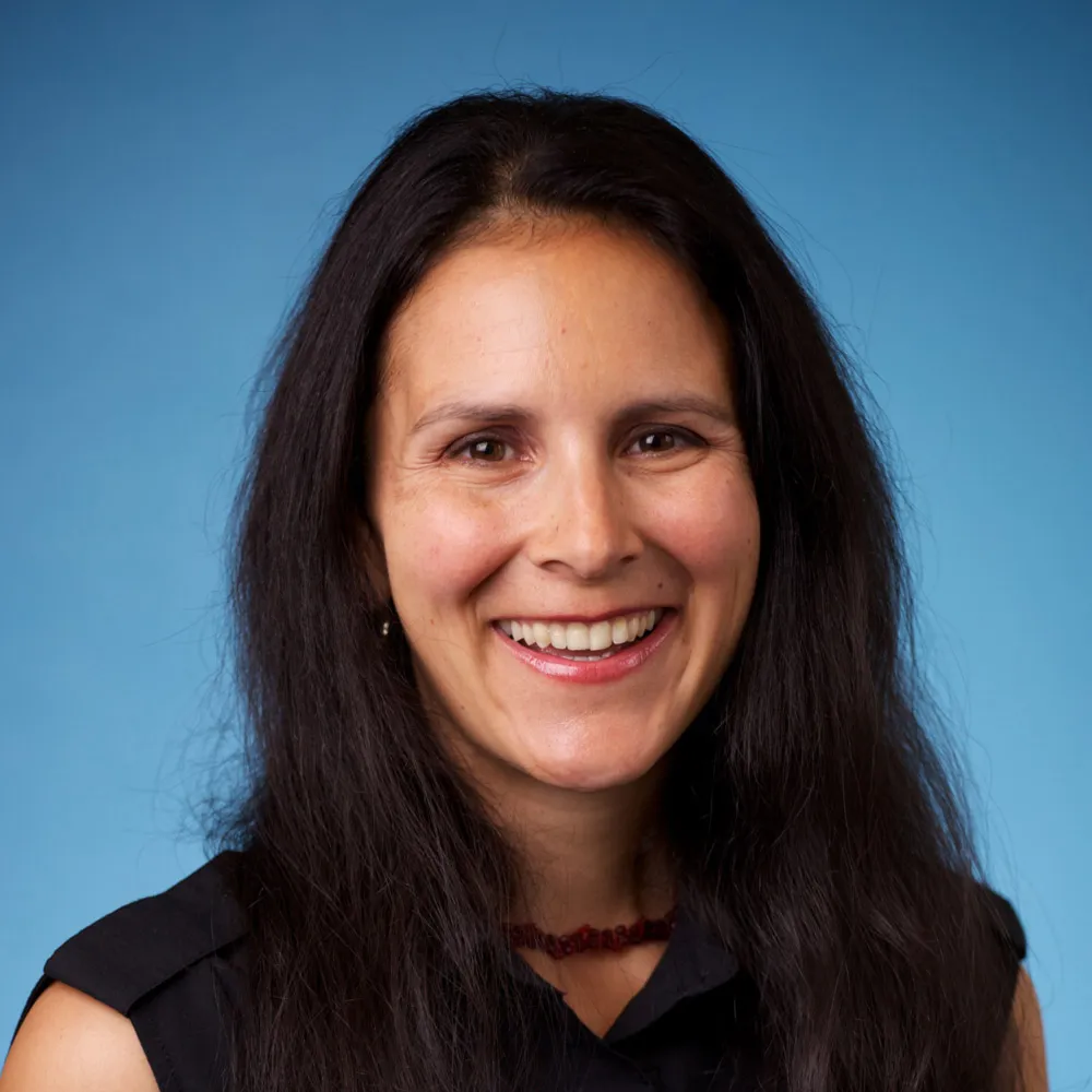 Nghệ sĩ Natasha Linstaedt