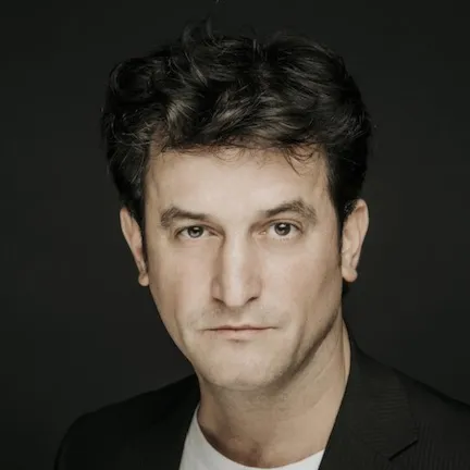 Nghệ sĩ Xavi Sáez