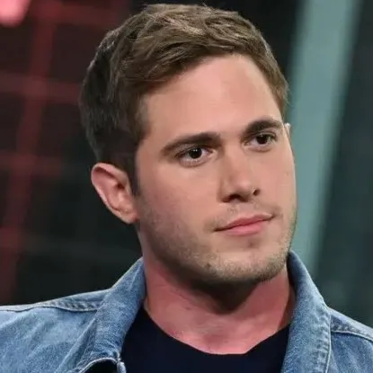 Nghệ sĩ Blake Jenner