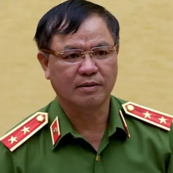 Nghệ sĩ Thiếu tướng Hồ Sỹ Tiến