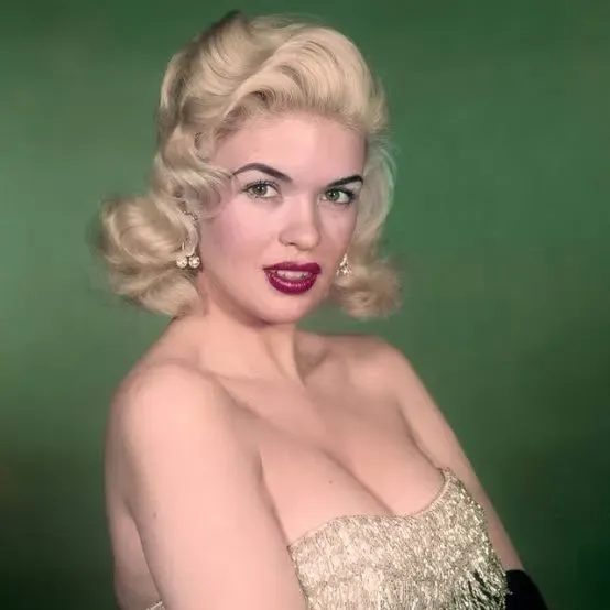 Nghệ sĩ Jayne Mansfield