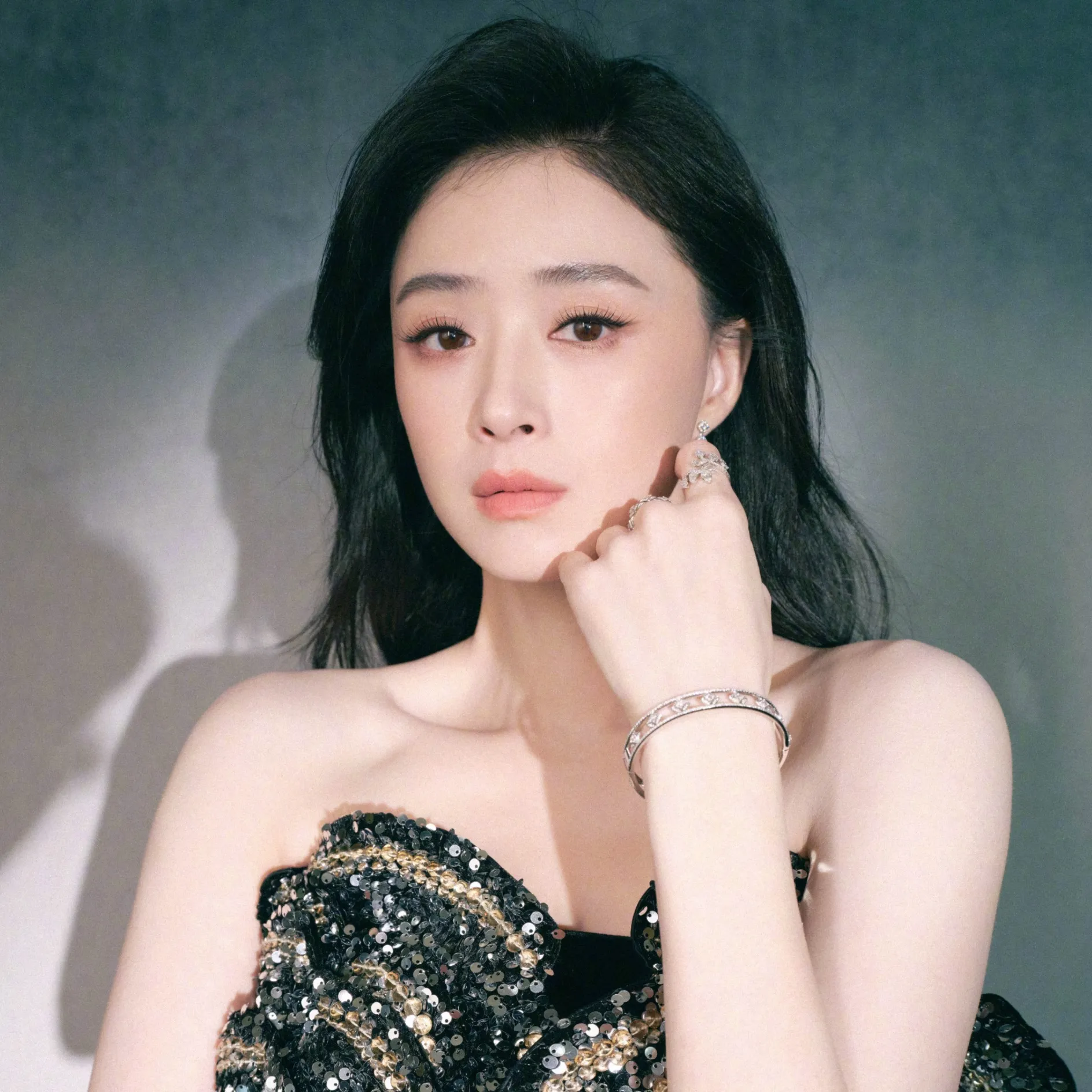 Nghệ sĩ Tưởng Hân