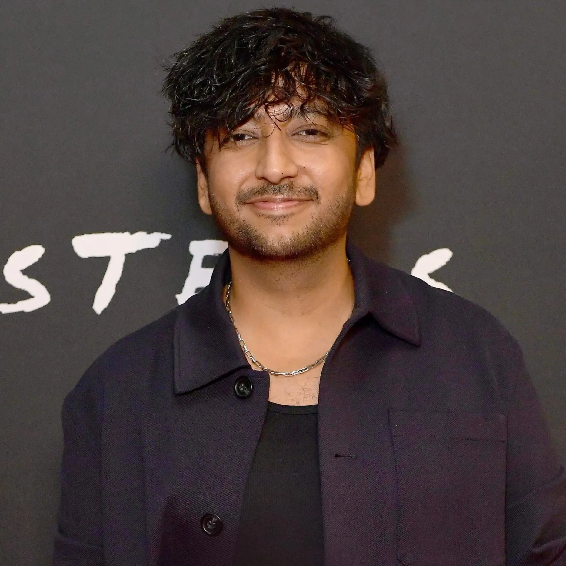 Nghệ sĩ Nik Dodani