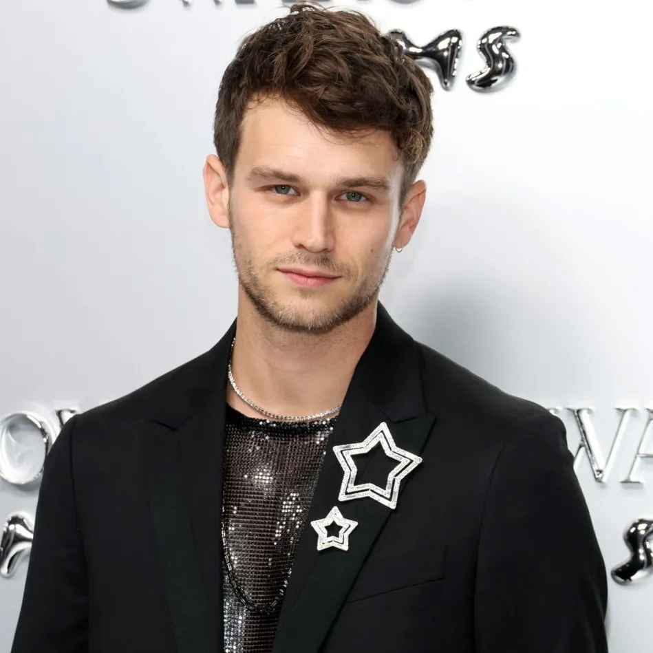 Nghệ sĩ Brandon Flynn