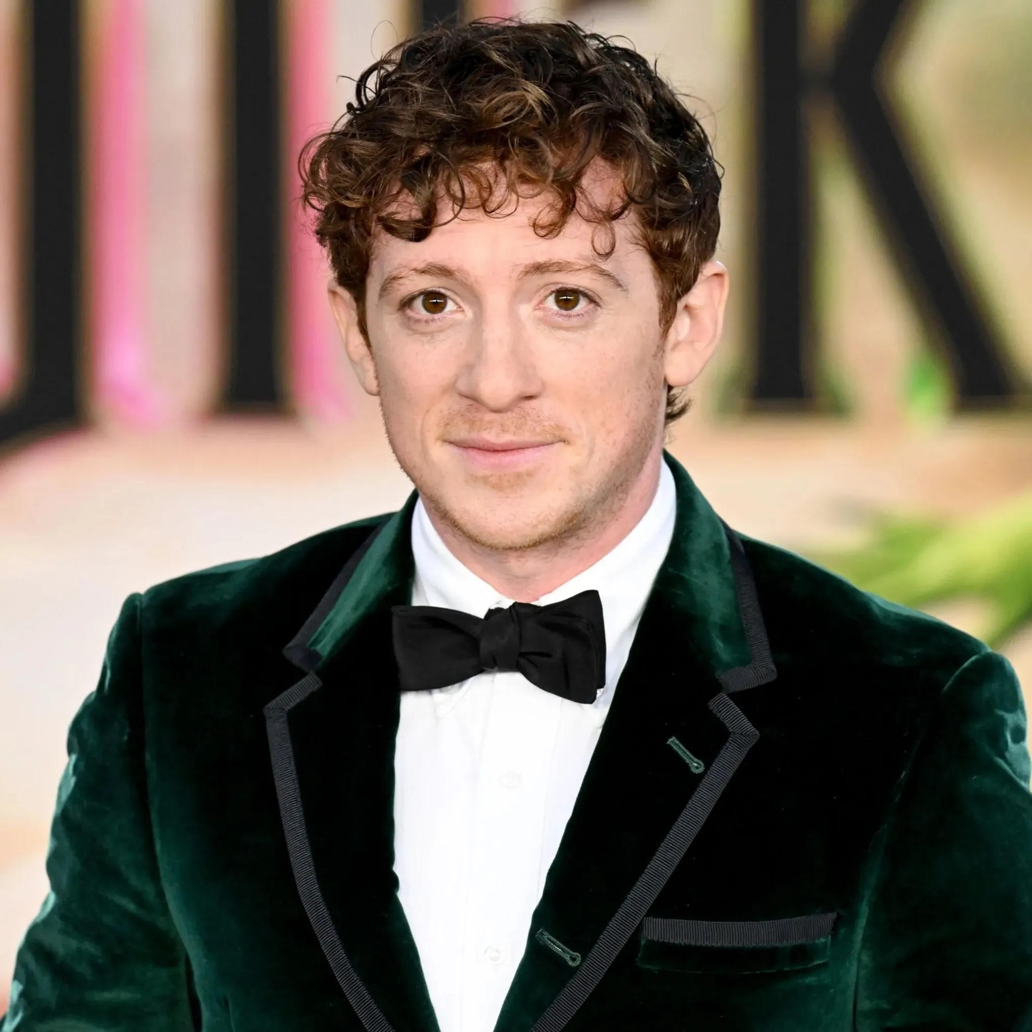 Nghệ sĩ Ethan Slater