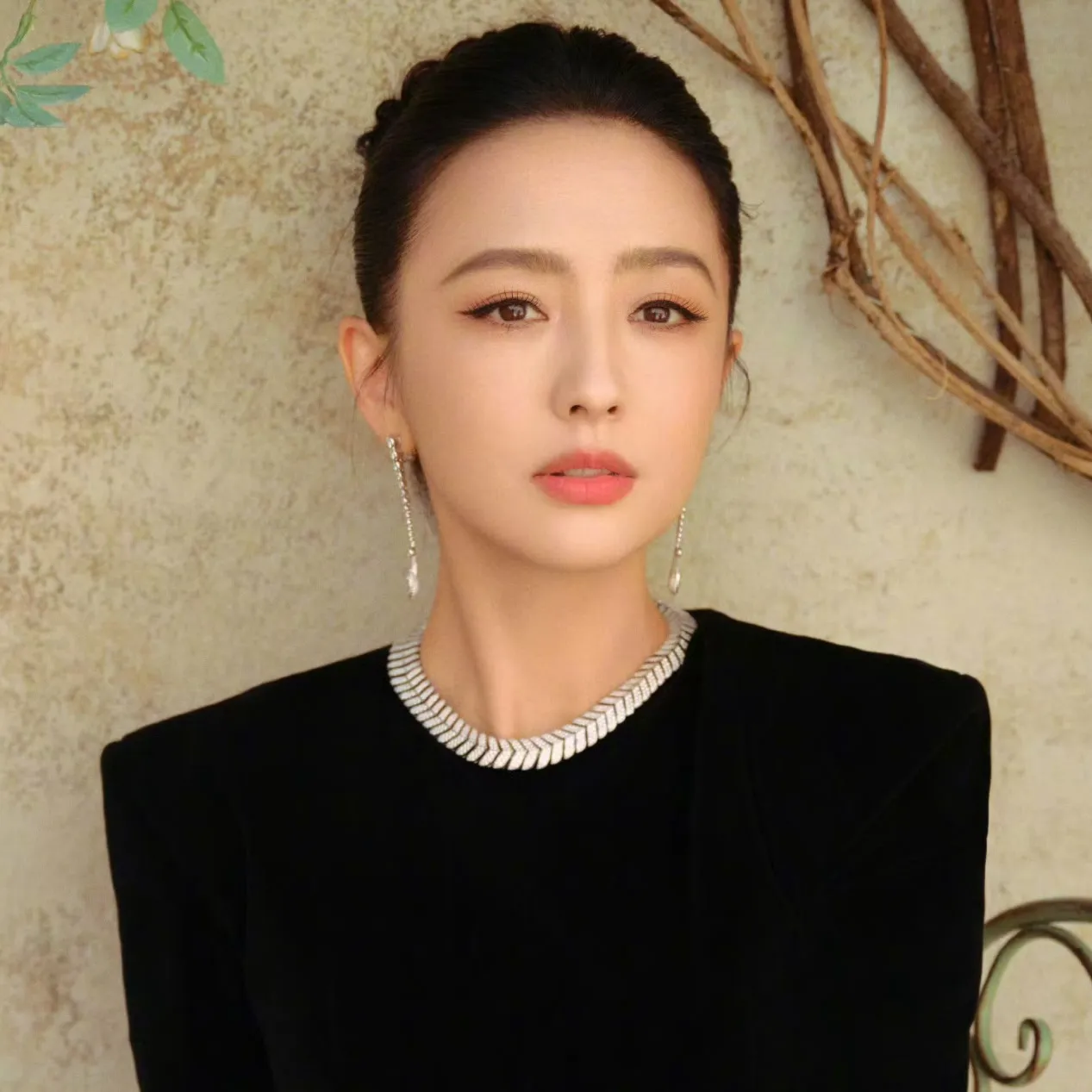 Nghệ sĩ Đồng Lệ Á