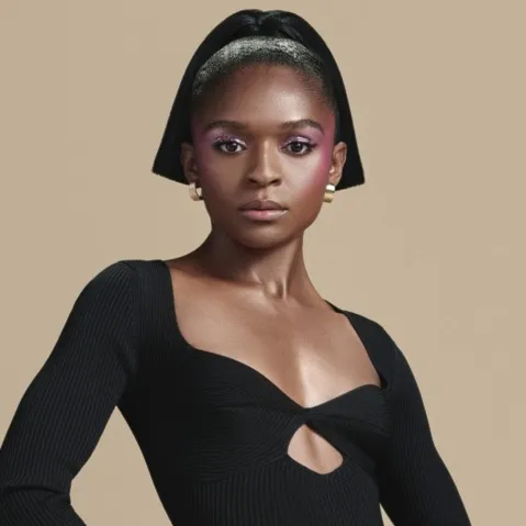 Nghệ sĩ Dominique Thorne