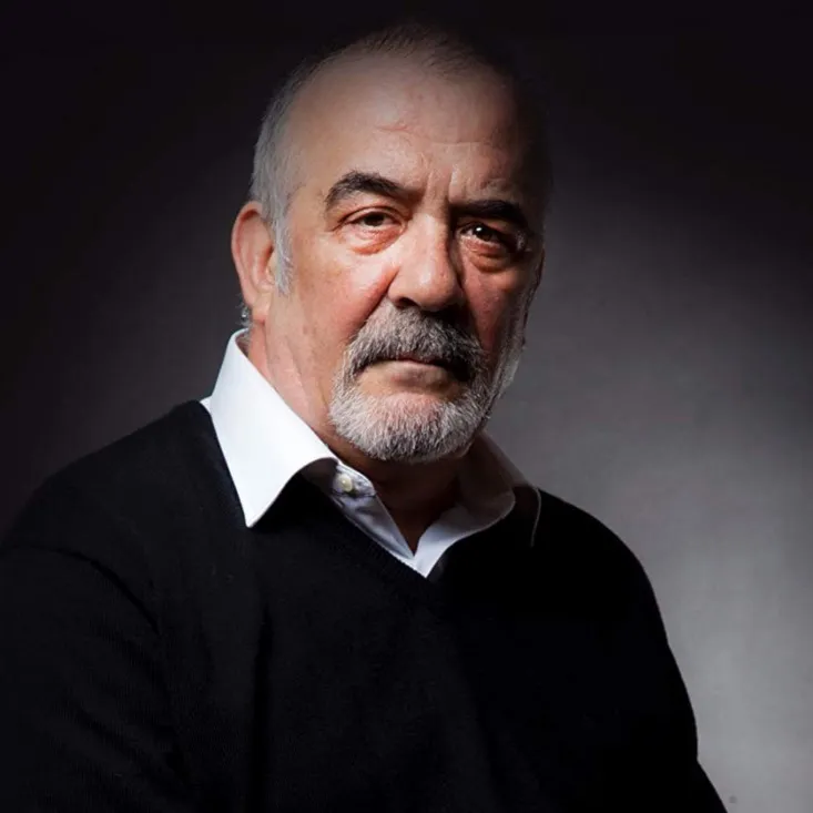 Nghệ sĩ Miguel Ángel Jenner