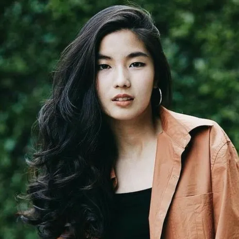 Nghệ sĩ Goy Arachaporn Pokinpakorn