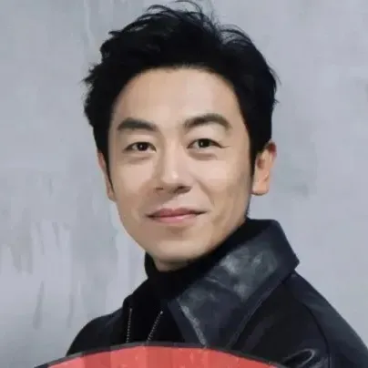 Nghệ sĩ Chu Á Văn