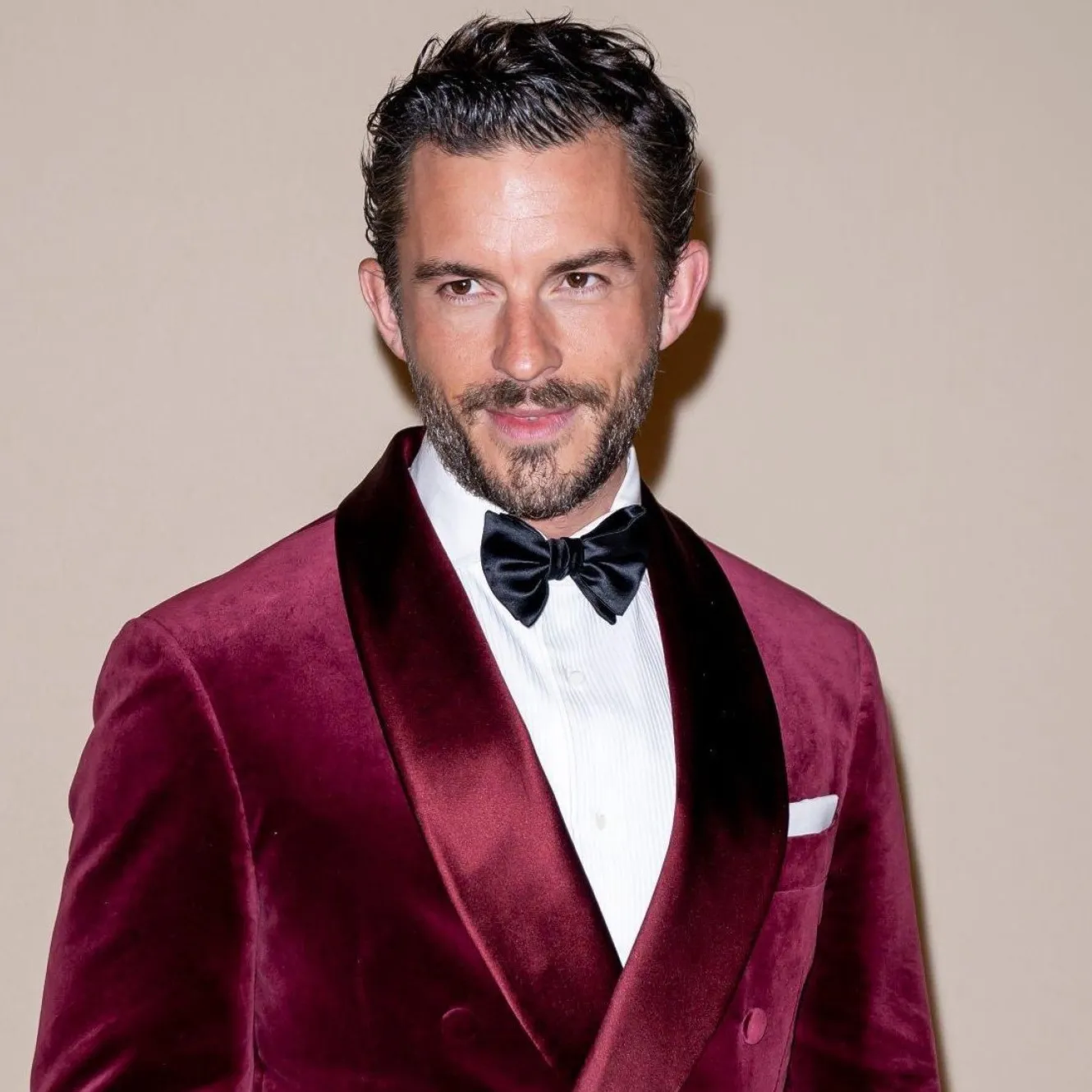 Nghệ sĩ Jonathan Bailey