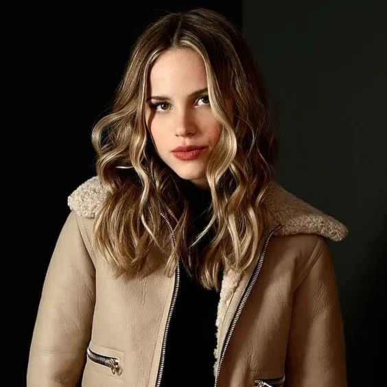 Nghệ sĩ Halston Sage