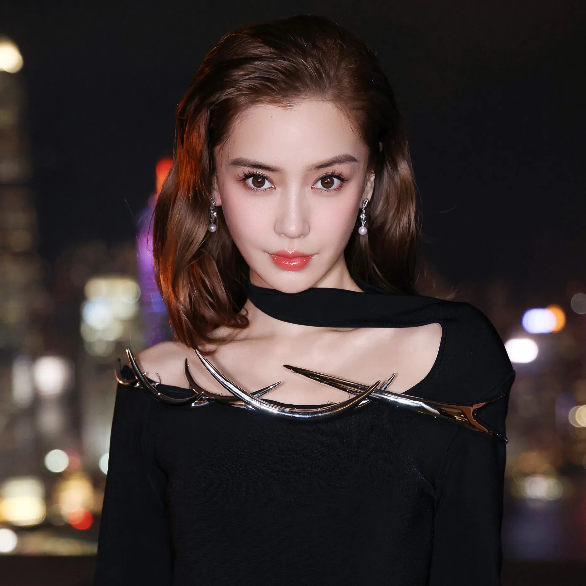 Nghệ sĩ Angela Baby