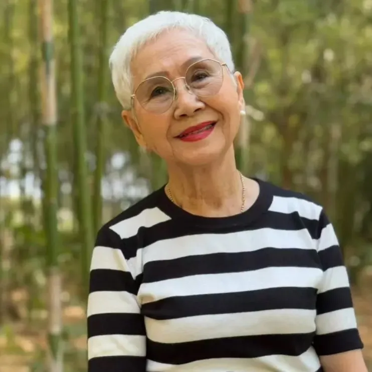 Nghệ sĩ Taew Usha Seamkhum