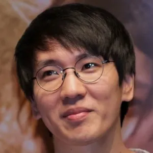 Nghệ sĩ Uhm Tae Hwa