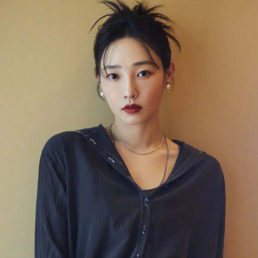 Nghệ sĩ Bạch Bách Hà