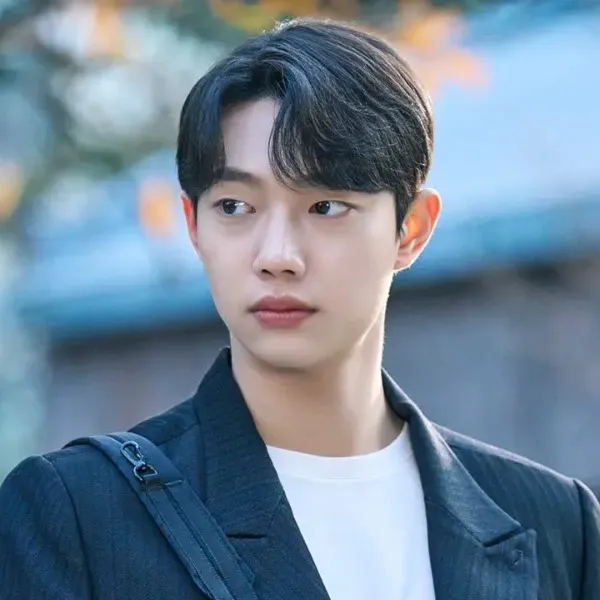 Nghệ sĩ Cho Jun Young