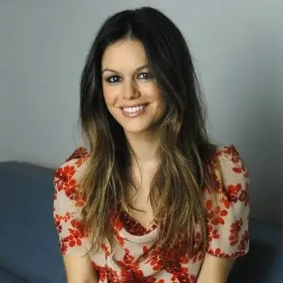 Nghệ sĩ Rachel Bilson