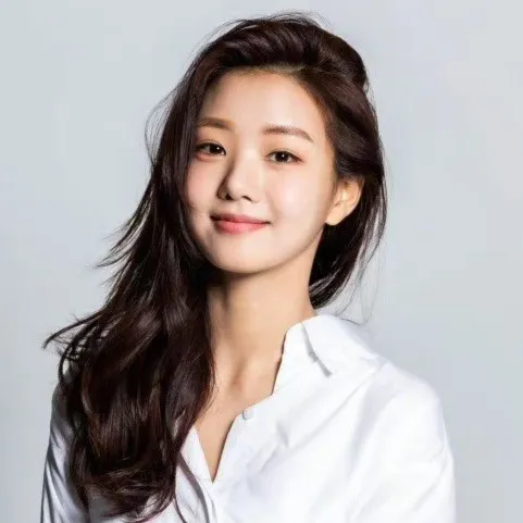 Nghệ sĩ Lee Se Hee