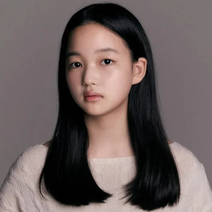 Nghệ sĩ Choi Yu Ri